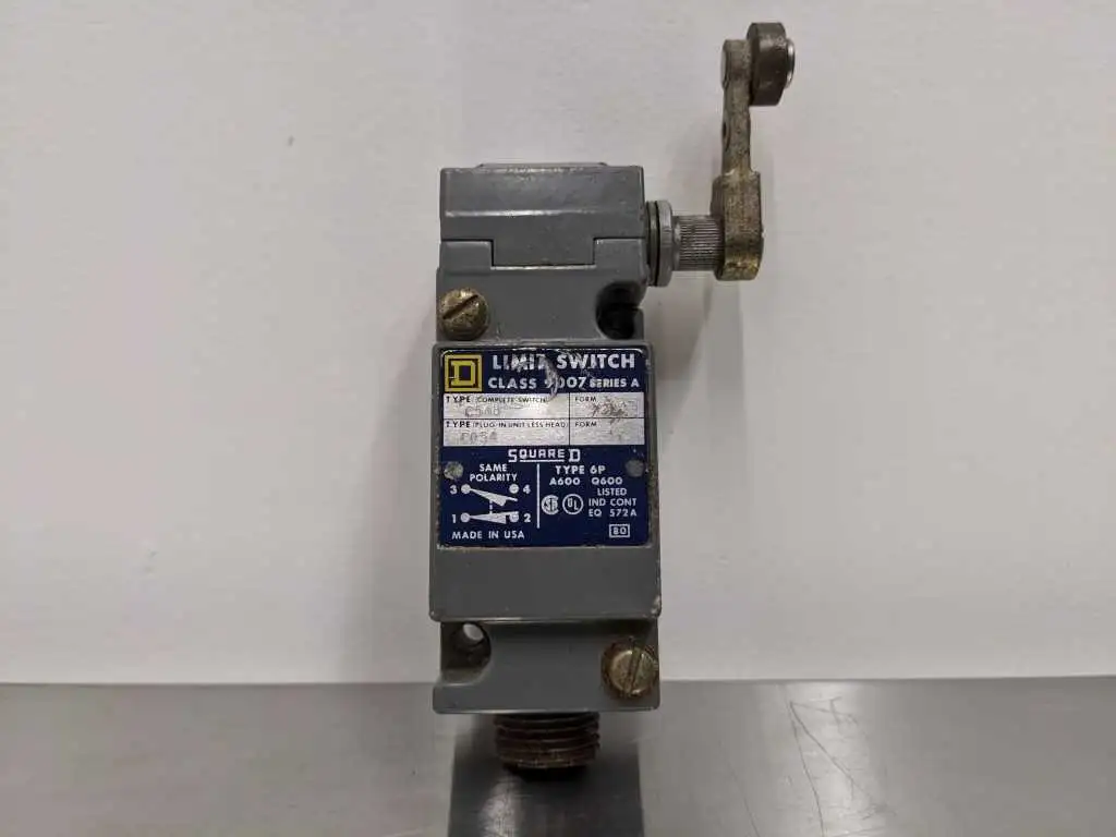 Square D C54B Limit Switch Ser A Type C054 Class 9007 Type CT-54