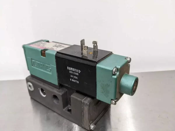 225-239B, Numatics, Solenoid Valve with Block