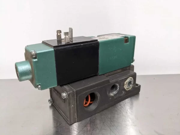 225-239B, Numatics, Solenoid Valve with Block