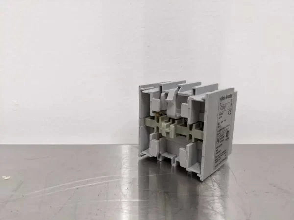 100-F, Allen-Bradley, Contact Block