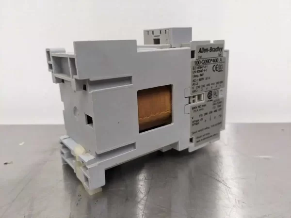 100-C09D-400, Allen-Bradley, Contactor