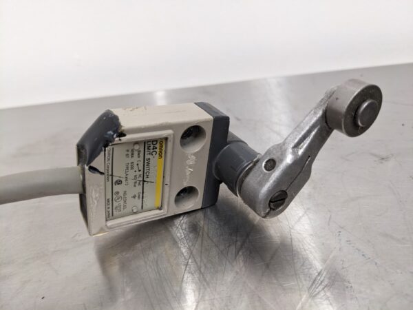 D4C-1620, Omron, Limit Switch 2679 1 Omron D4C 1620