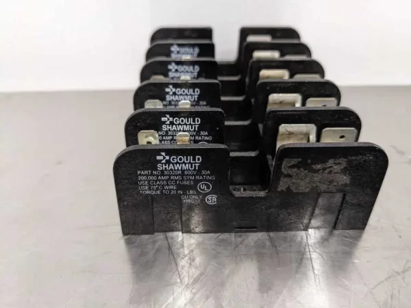 30320R, Gould Shawmut, Fuse Block