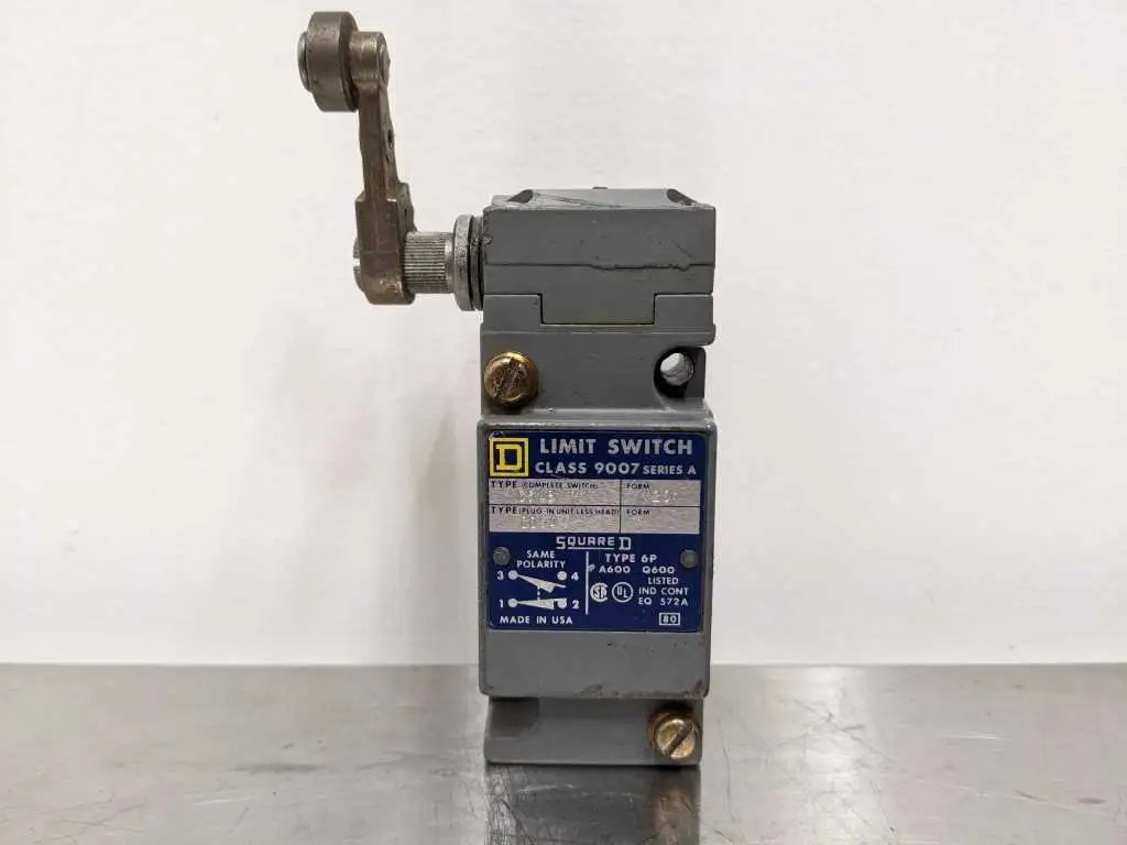 Square D C54B Limit Switch Class 9007 Type C054 Rotary Head Type CT-54