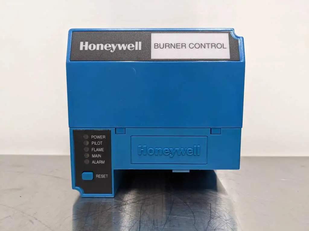 Honeywell RM7890A1015 Burner Control 120, VAC RM7890 A 1015