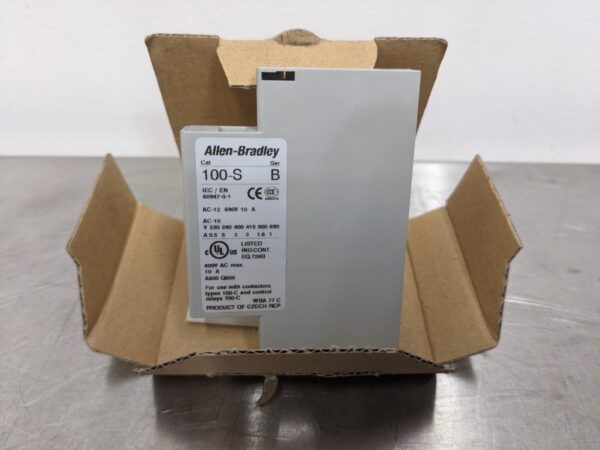 100-SA11, Allen-Bradley, Auxiliary Contacts Side Mount
