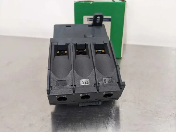 LA7 D3064, Square D, Thermal Overload Relay Terminal Block Adaptor