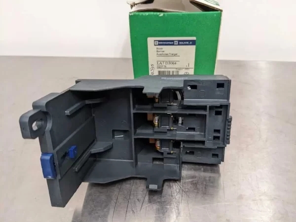 LA7 D3064, Square D, Thermal Overload Relay Terminal Block Adaptor