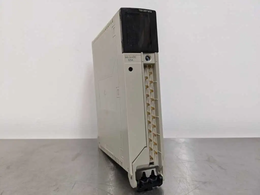 Schneider Electric TSXDSY16T2 16 Point Output Module 16Q 24VDC 0.5A SRC.T.BLK