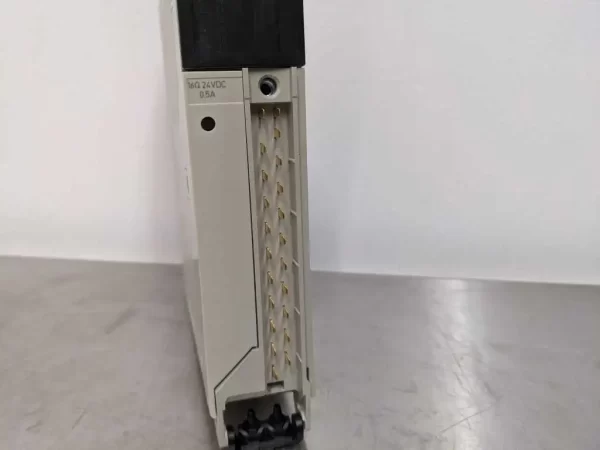 TSXDSY16T2, Schneider Electric, 16 Point Output Module