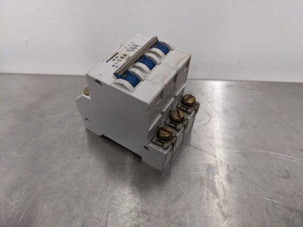 SD-83 L6A, Schrack - TE Connectivity, Circuit Breaker