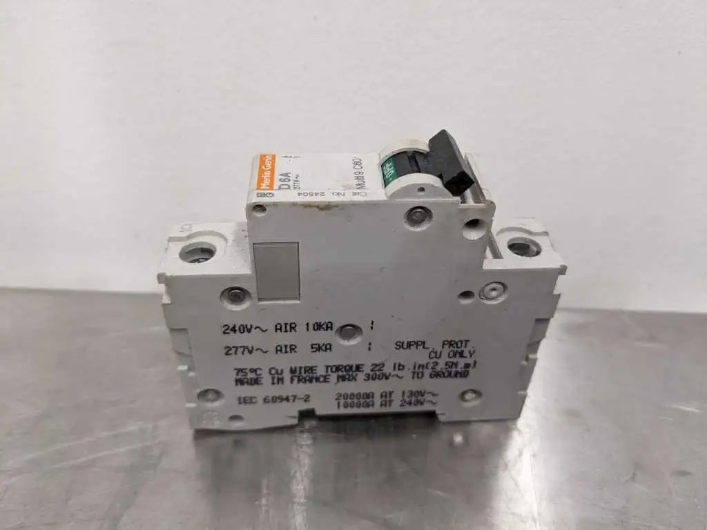 Merlin Gerin D6A Circuit Breaker Multi9 C60 1 Pole 24504