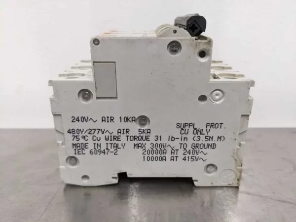 D40A, Merlin Gerin, Circuit Breaker