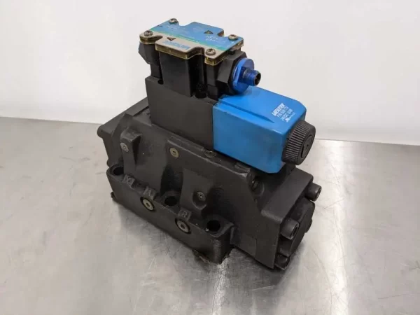 DG5S-8-2A-T-M-FPM4WL-H-530, Vickers, Directional Valve