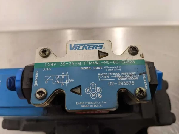 DG5S-8-2A-T-M-FPM4WL-H-530, Vickers, Directional Valve