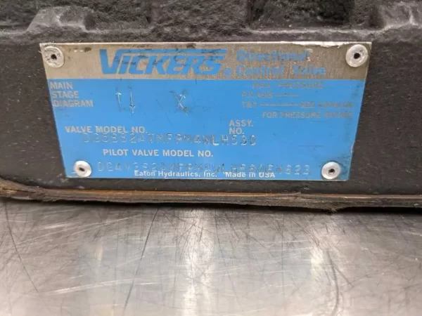 DG5S-8-2A-T-M-FPM4WL-H-530, Vickers, Directional Valve