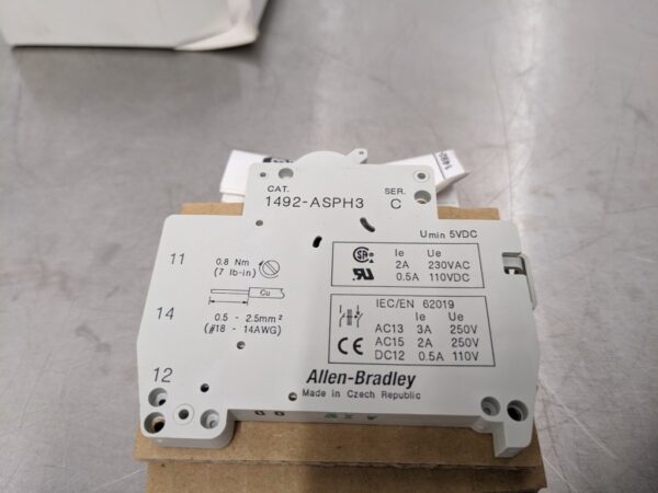 1492-ASPH3, Allen-Bradley, Auxiliary Switch 3230 4 Allen Bradley 1492 ASPH3 1