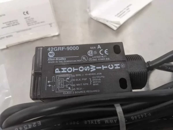 42GRF-9000, Allen-Bradley, Photoswitch Fiber Optic Infrared Sensor