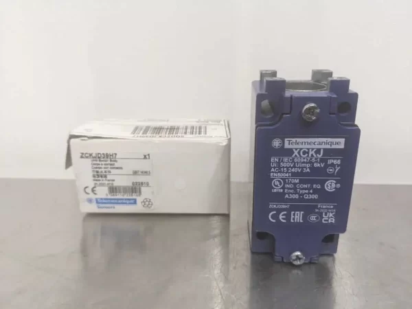 ZCKJD39H7 XCKJ, Telemecanique, Limit Switch Body