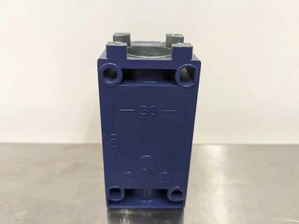 ZCKJD39H7 XCKJ, Telemecanique, Limit Switch Body