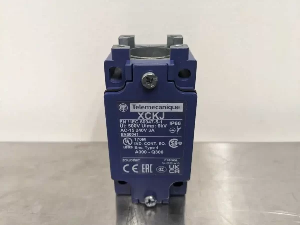 ZCKJD39H7 XCKJ, Telemecanique, Limit Switch Body