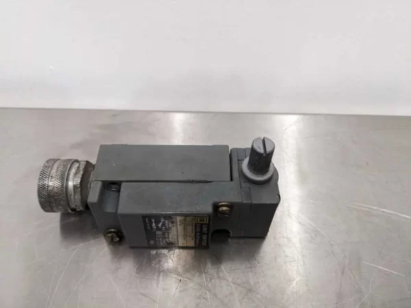 C54B2, Square D, Limit Switch