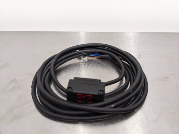 PZ-G41N, Keyence, Built-in Amplifier Photoelectric Sensor Square Reflective Cable Type 3424 2 Keyence PZ G41N 1