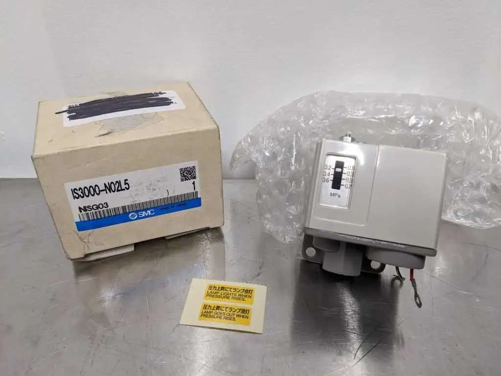 SMC IS3000-N02L5 Pressure Switch