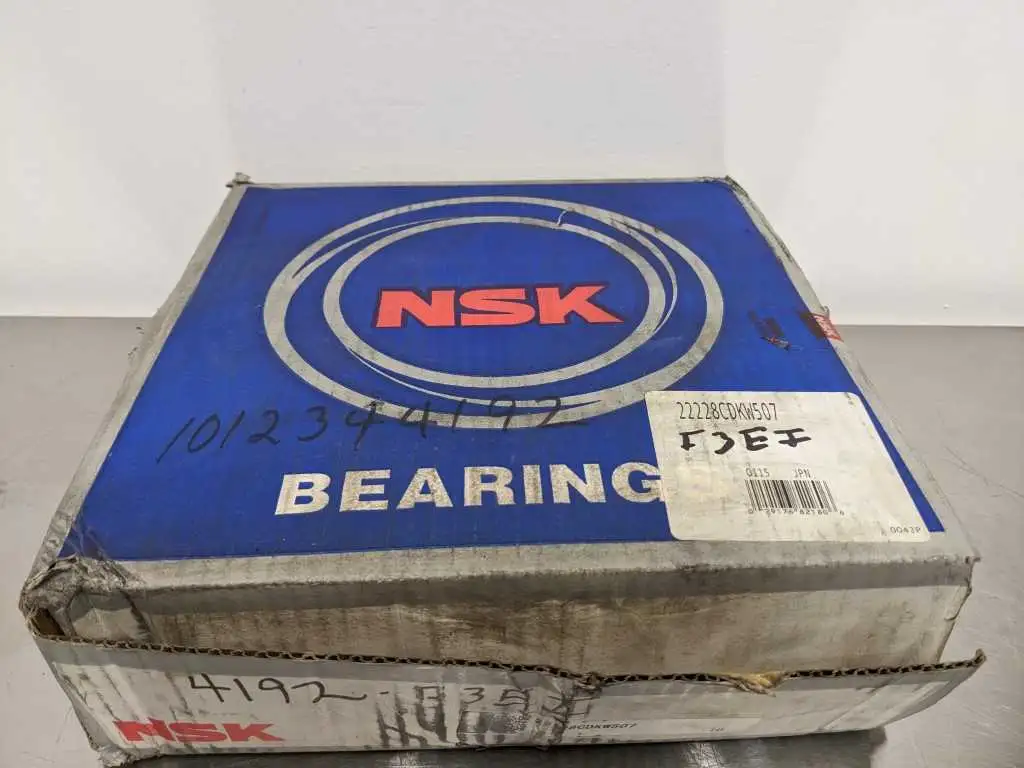 NSK 22228CDKW507 Spherical Roller Bearing 140 mm ID 250 mm OD 68 mm Width Tapered 1:12 Bore Open C0