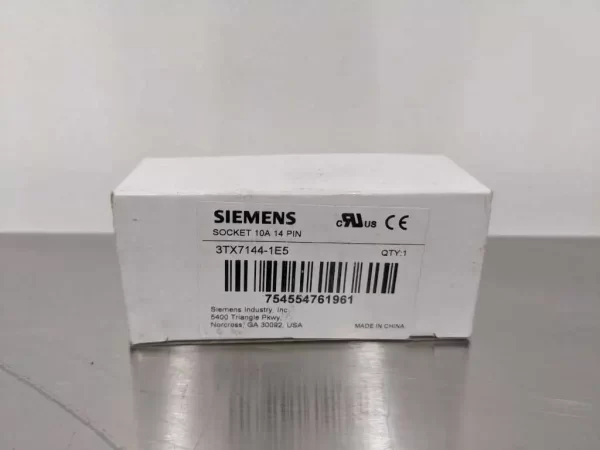 3TX7144-1E5, Siemens, Relay Socket 10A 14 Pin