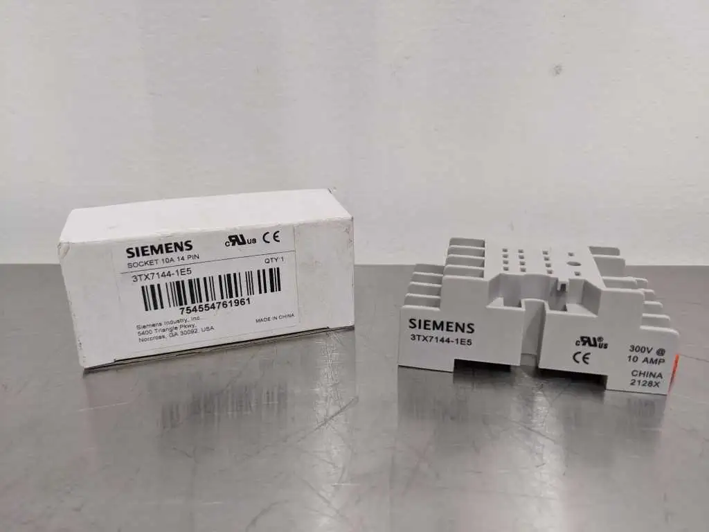 Siemens 3TX7144-1E5 Relay Socket 10A 14 Pin New in Box