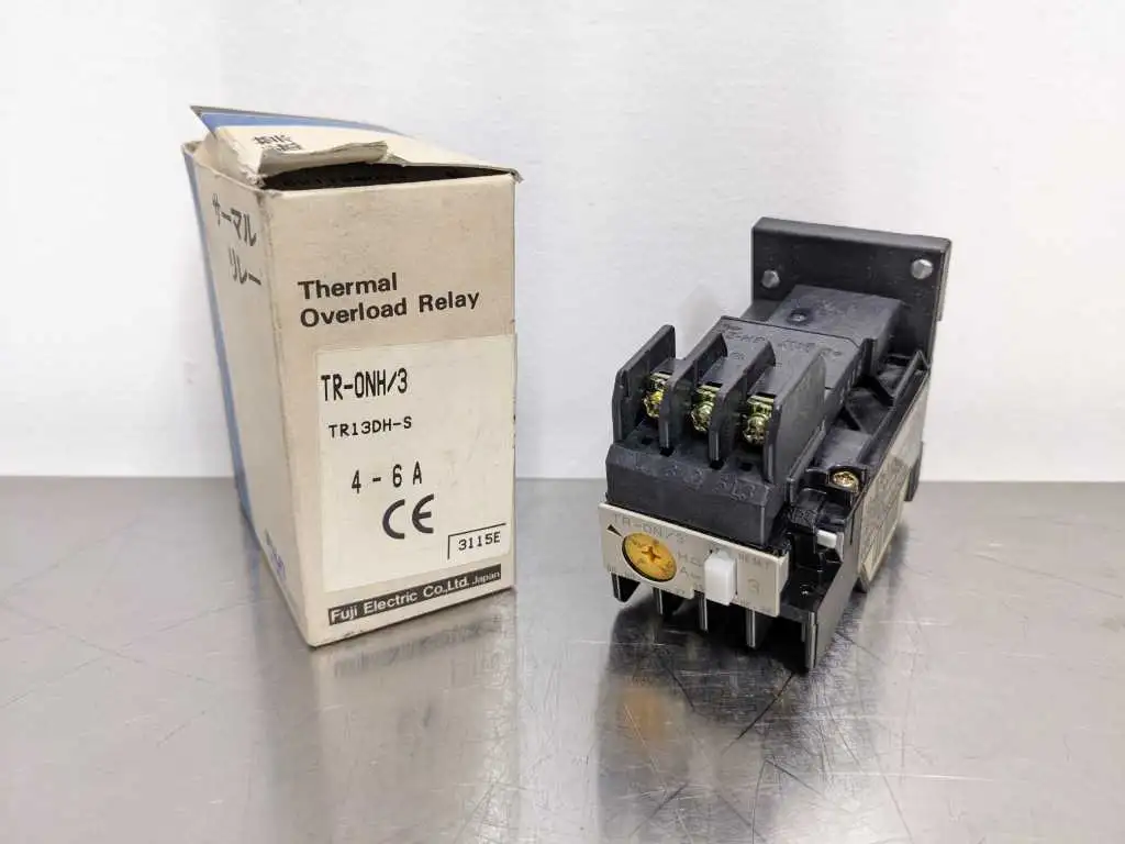 Fuji TR-0N/3 Thermal Overload Relay 4-6A TR-0NH/3 With SZ-HB Adaptor Base New In Box TR-ON/3