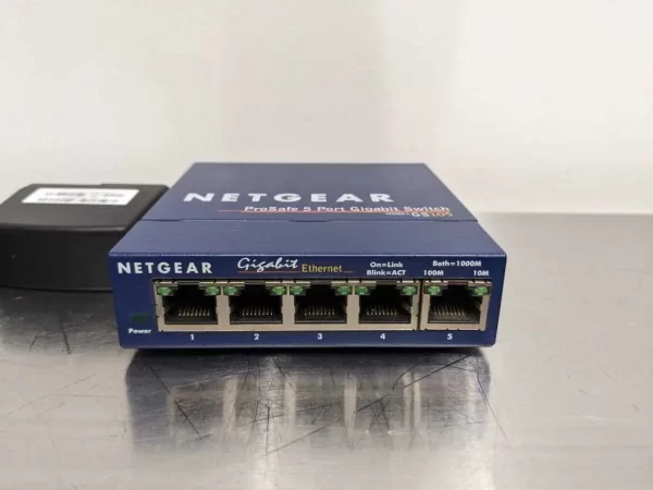 GS105v4, Netgear, ProSafe 5 Port Gigabit Switch v4