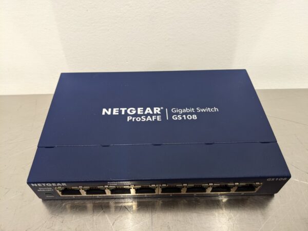 GS108v4, Netgear, ProSafe 8 Port Gigabit Switch v4