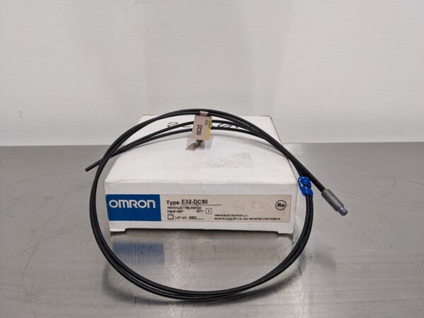 E32-DC50, Omron, Photoelectric Switch Fiber Unit 3586 1 Omron E32 DC50 1