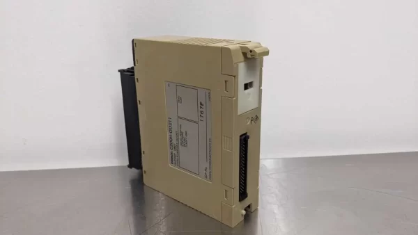 C200H-OD211, Omron, Output Module