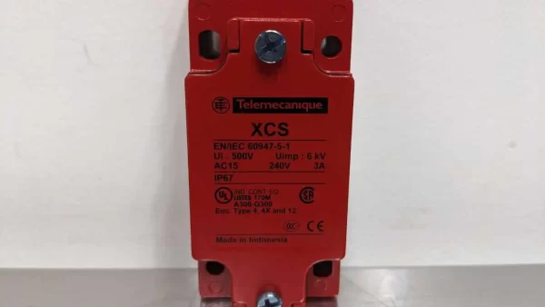 XCSA703, Telemecanique, Safety Limit Switch