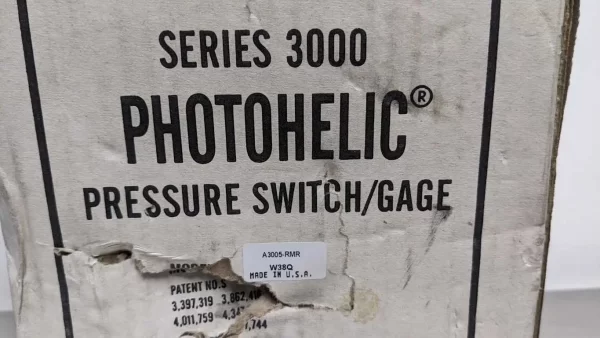 A3005-RMR, Dwyer, Photohelic Pressure Switch Gage