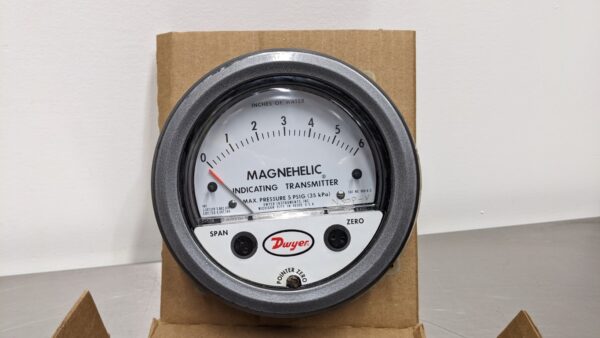 605-6, Dwyer, Magnehelic Indicating Transmitter