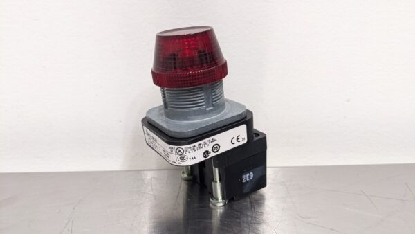 800T-QH2R, Allen-Bradley, Pilot Light Red Lens LED Lamp 3929 2 Allen Bradley 800T QH2R 1