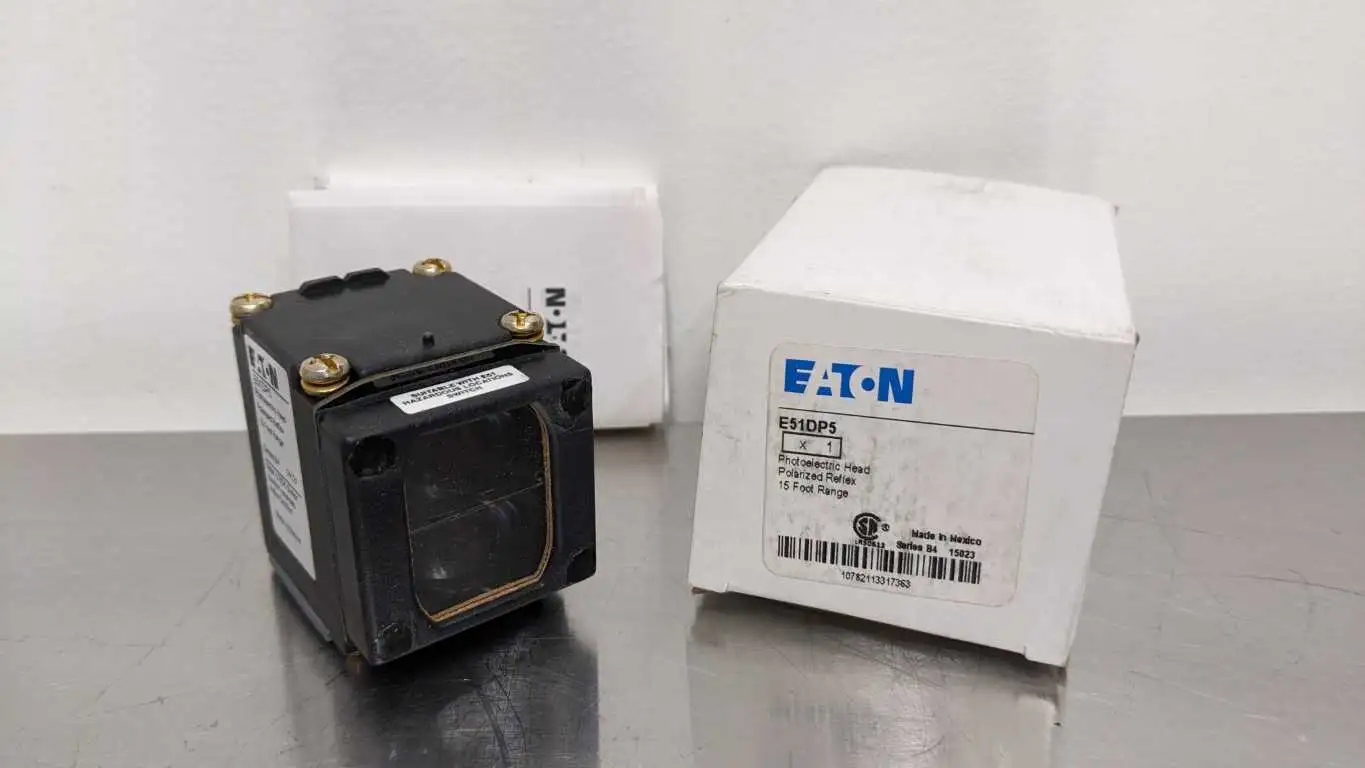 Eaton E51DP5 Photoelectric Sensor Ser B4 15 Ft Polarized Reflex New in Box