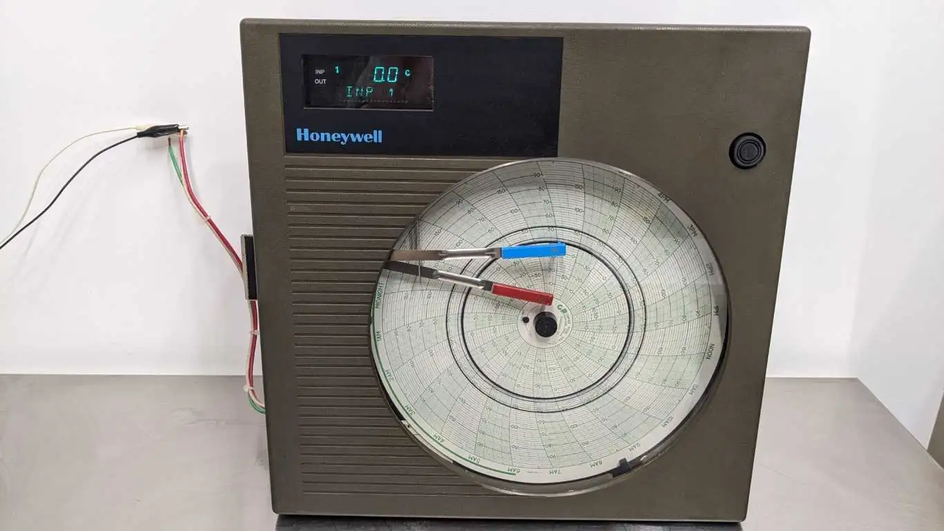 Honeywell DR4200EV2-00-GG0U0TN Two-Pen 10″ Circular Chart Recorder