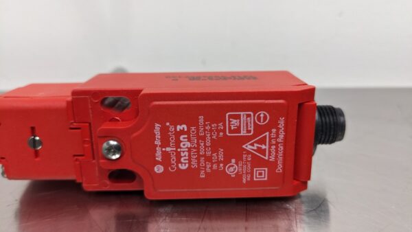 440H-E22038, Allen-Bradley, Safety Hinge Switch