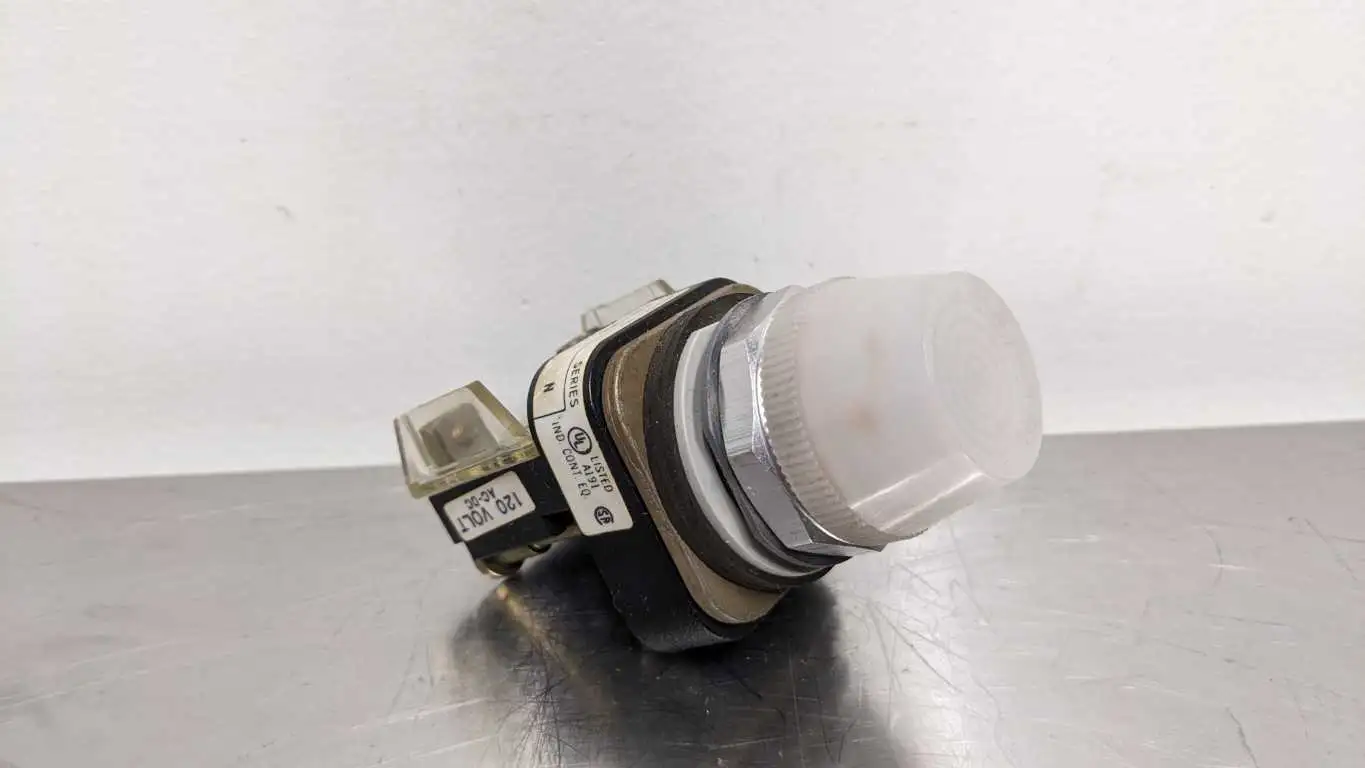 Allen-Bradley 800T-Q10 Pilot Light Ser N White