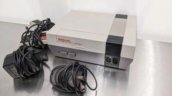 NES-001, Nintendo, Console and 2 Controllers NES-004 Power Adapter NES-002 RF Switch NES-003