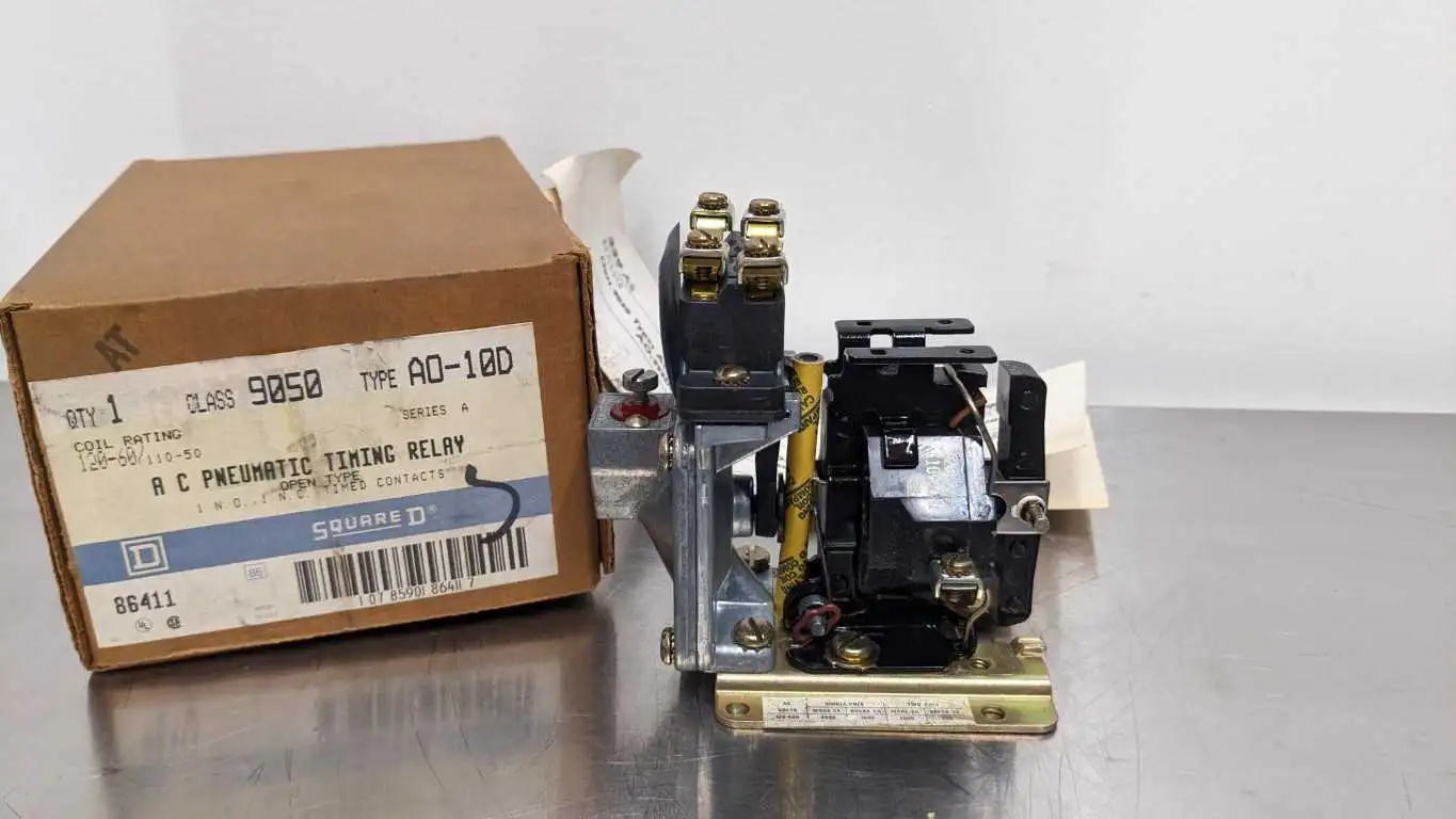 Square D 9050 AO-10D AC Pneumatic Timing Relay Ser A 1NO 1NC 110/120 Open Type