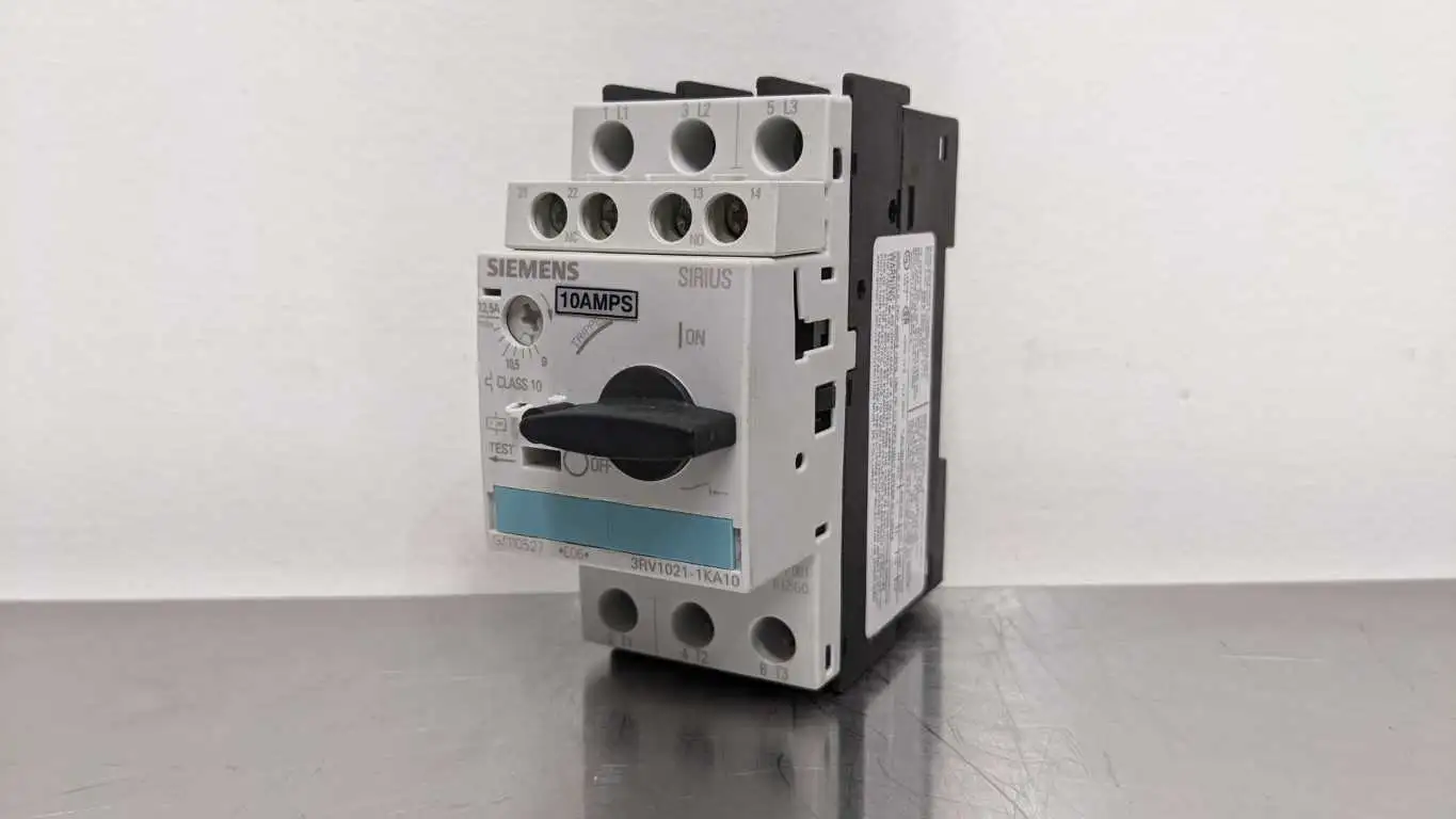 Siemens 3RV1021-1KA10 Circuit Breaker 3,5,10HP 10A Size S0 SIRIUS replaced by 3RV2021-1KA10