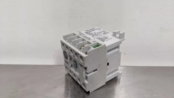 100-M05NZ*3, Allen-Bradley, Contactor