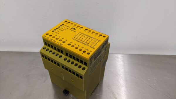 774605, Pilz, Safety Relay
