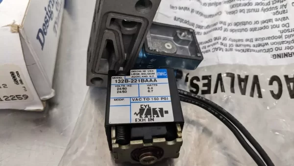 132B-221BA, MAC, Solenoid Valve